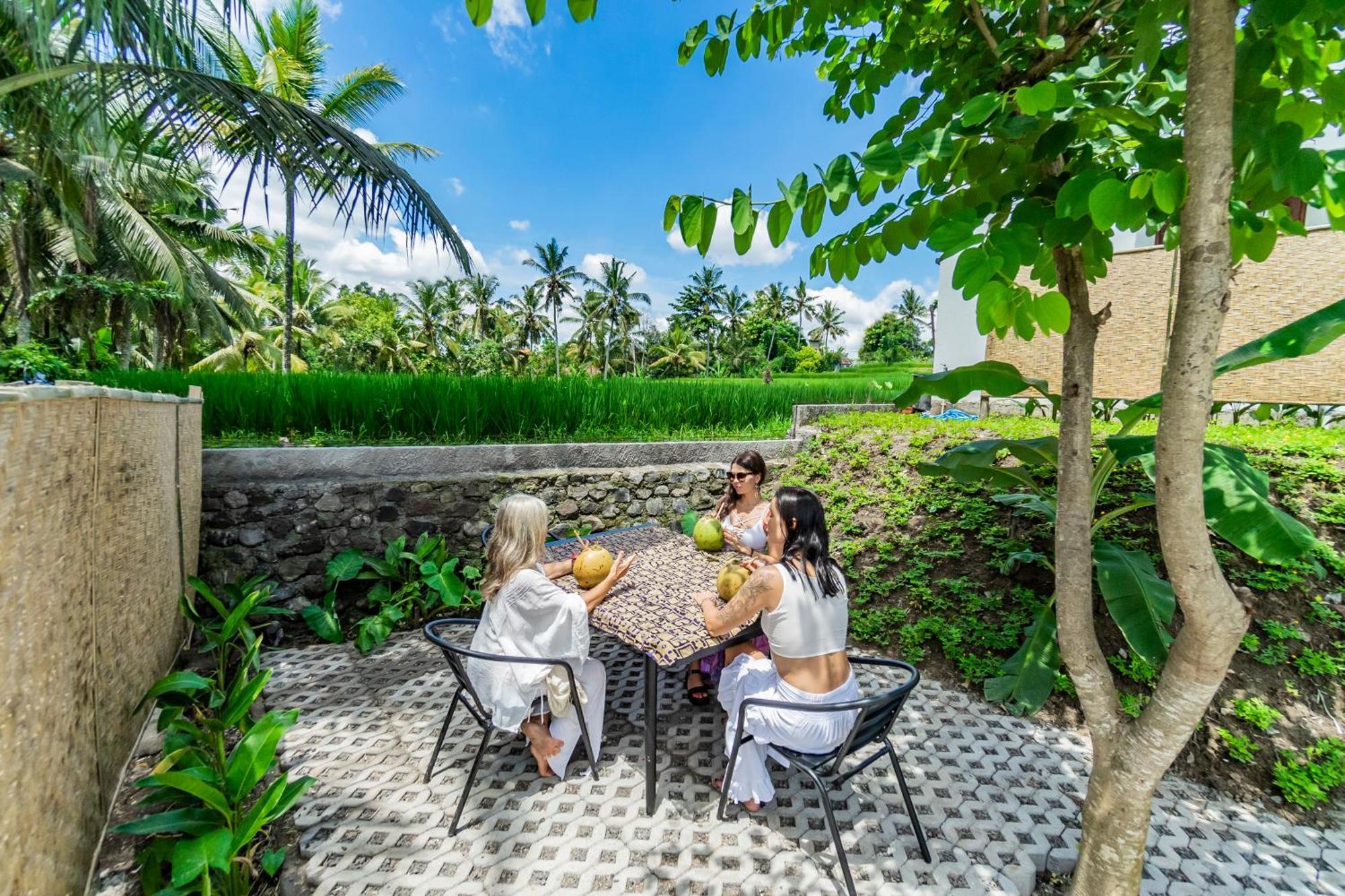As I Am Ubud Retreat Exterior photo